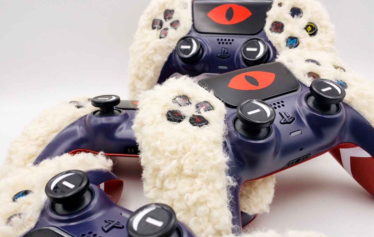 LAST CHANCE! Want an awesome custom Cult of the Lamb controller? We have  one to give away! – Digitally Downloaded