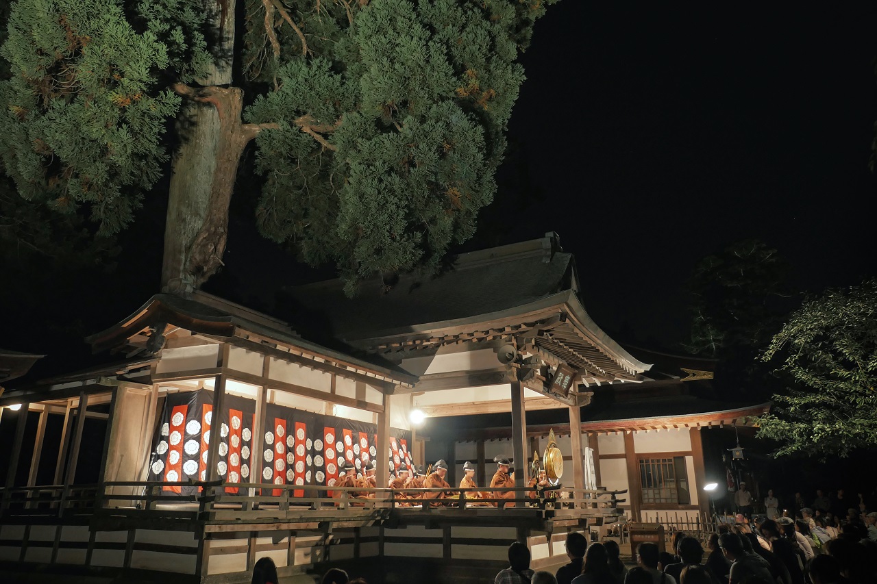 Noh Theatre Performance