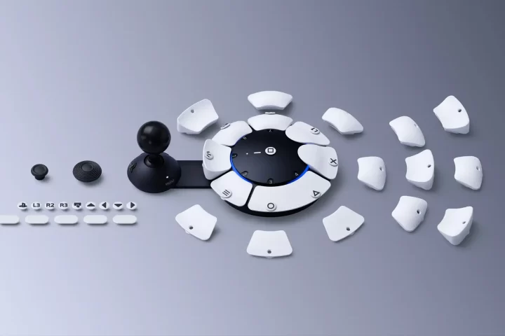 What's inside the box of the PlayStation Access controller kit. Inside the box, there are 19 button caps (one wide flat, two overhang, four curve, nine pillow, and four flat), three stick caps (one ball, one standard, one dome), and 23 button cap tags.