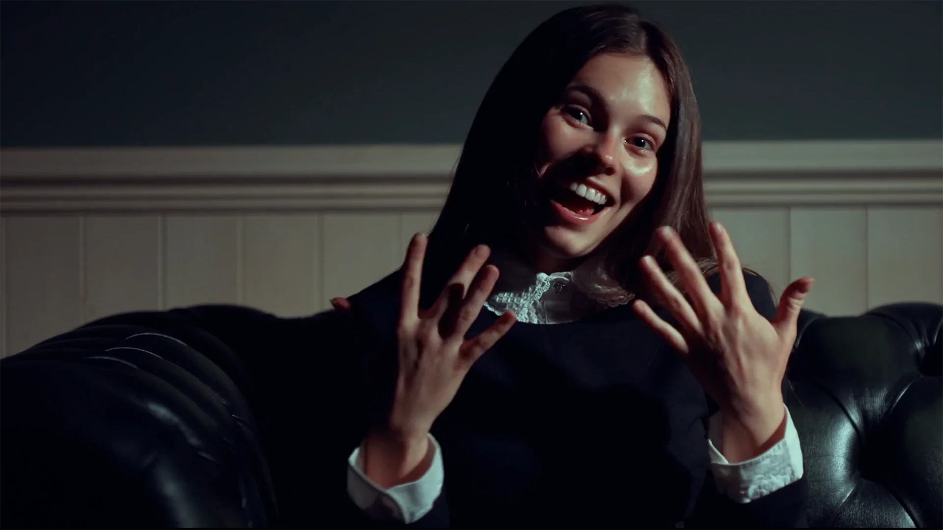 A screenshot of Ophelia in The Infectious Madness of Doctor Dekker 2.